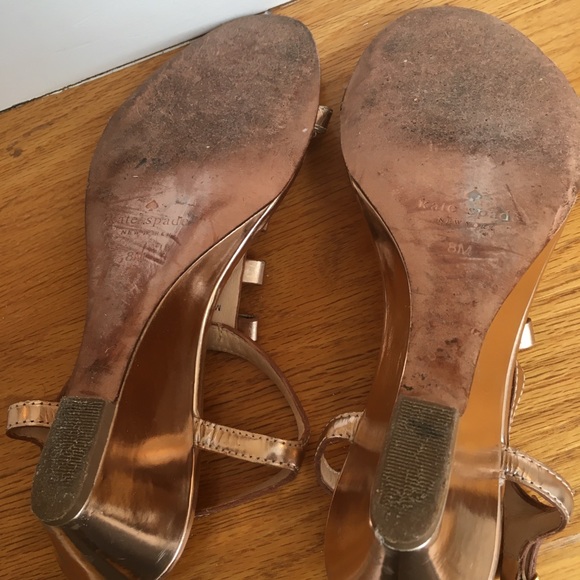 Kate Spade Rose Gold Studded Bow Wedge Sandals Size 8 - Picture 13 of 13